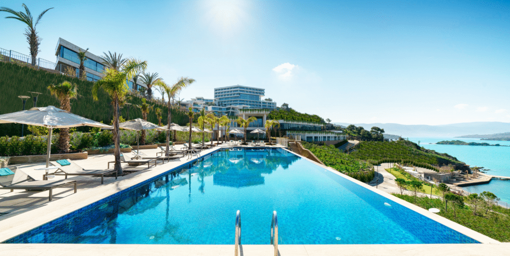 Best Cannabis Strain for Poolside Relaxation