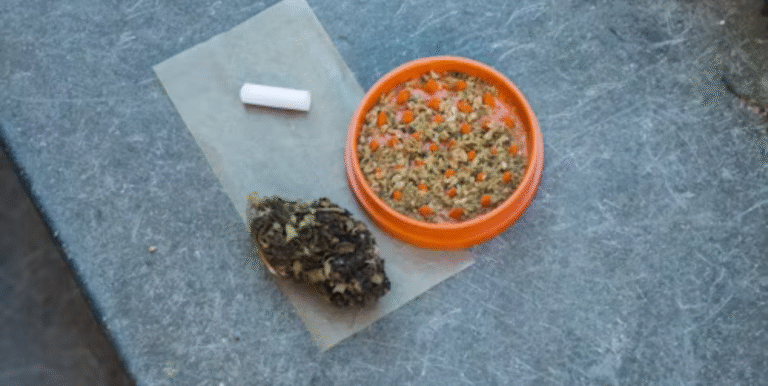 Top 10 White Widow Hybrid Strains